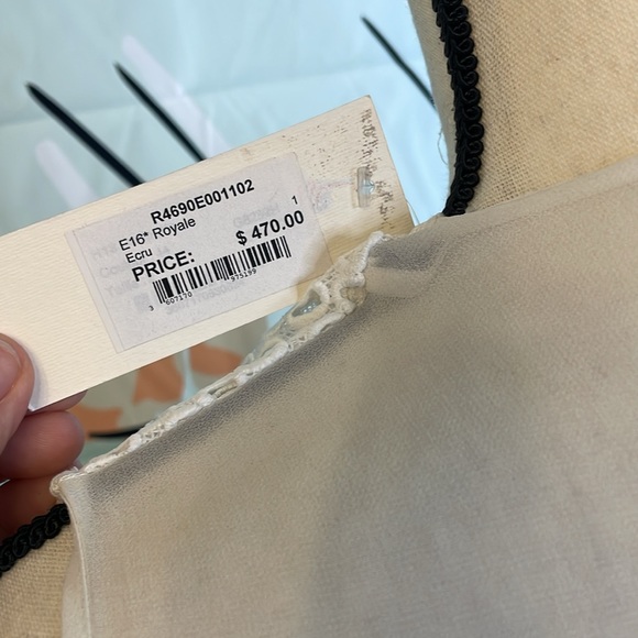 Sandro , sleeveless v neck , back zip closure new with tag - Picture 6 of 6